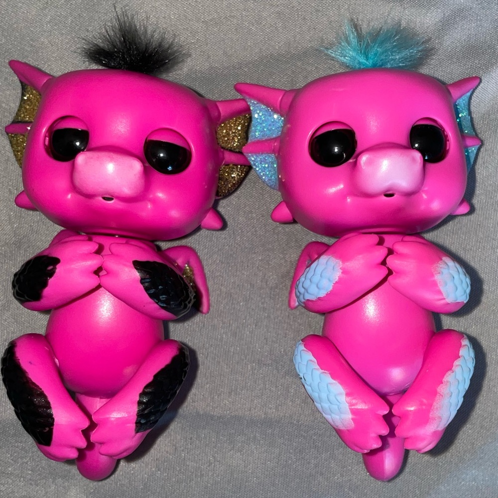 Set of 2 Fingerlings Dragons - In Great Condition